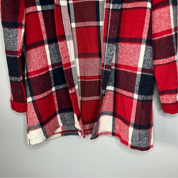 Goodnight Macaroon Winnie Red Plaid Flannel Button Up Shacket Size Medium NWT - Picture 7 of 16